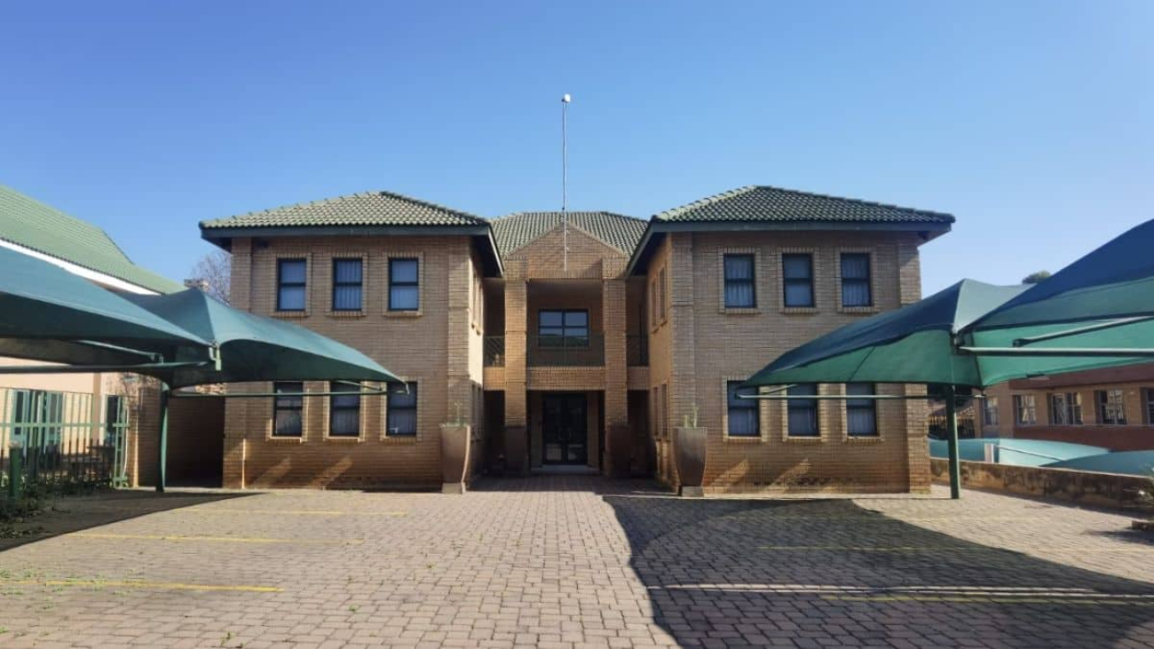 3mSWMyEe0KRIApZBuuzluPJOWB4ImHvt0LnohoOx