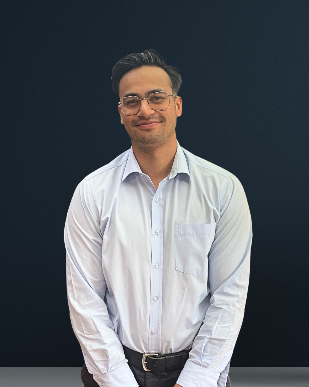 Uwais Khan - Auction Associate