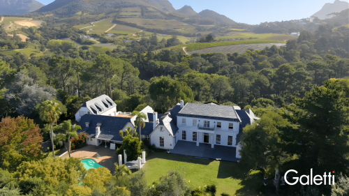 A Large Scale Estate in Constantia
