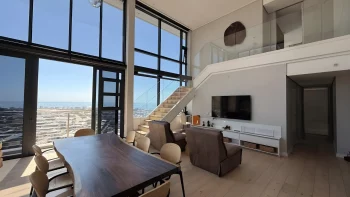 High-Rise Penthouse ijn Bree